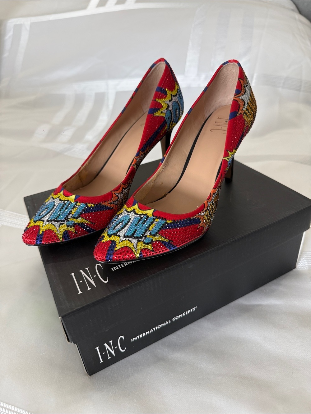 INC International Concepts Red Multicolor Beaded Comic-Graphic Pointed Pumps